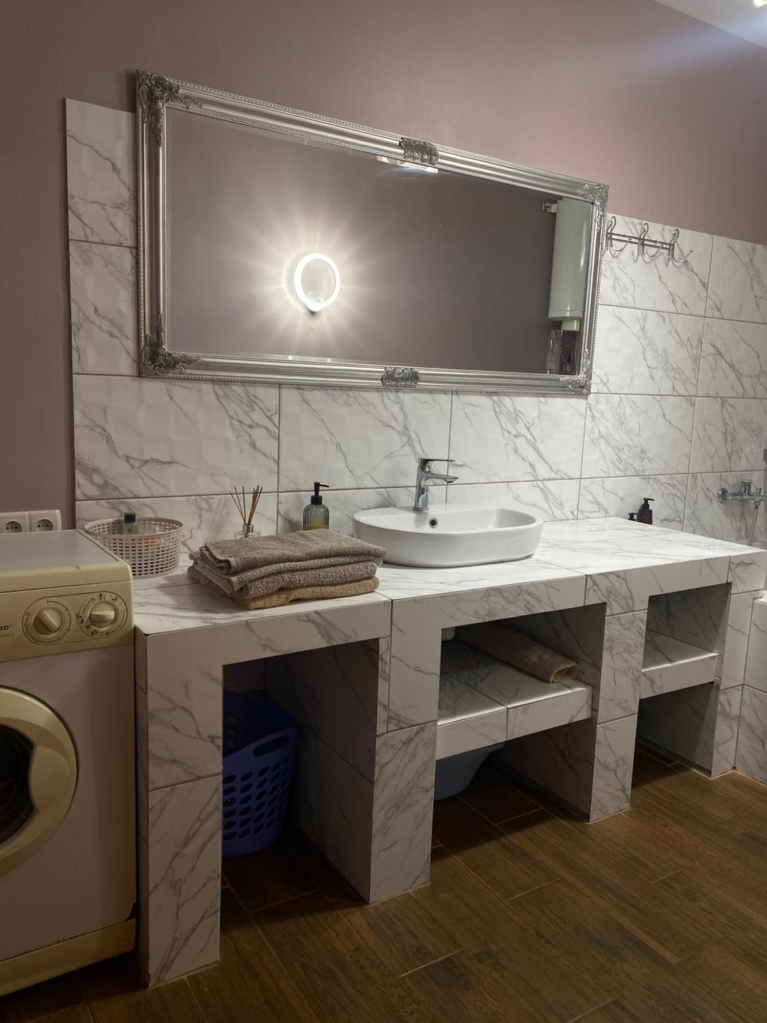 Flat In The Center Of The Apartment Uman